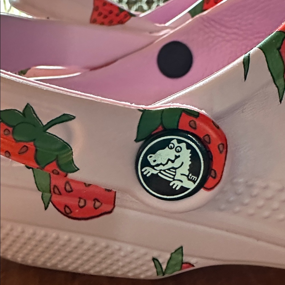 CROCS Pink Clogs with strawberries perfect condition - Picture 3 of 8
